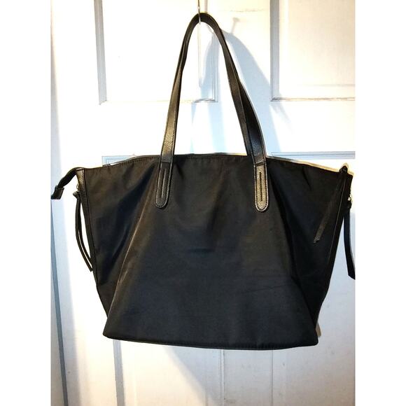 Botkier New York - Mini Black Nylon Backpack / Purse NWT & Matching Tote - Picture 5 of 16